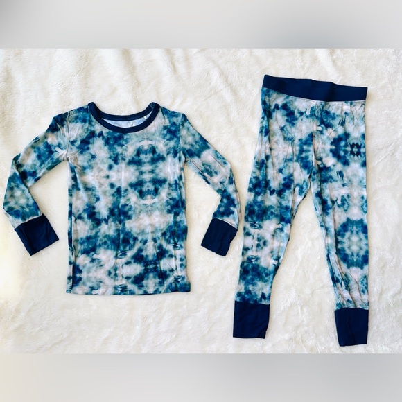 Like New Sleepy Sloth Bamboo Set - Picture 2 of 4